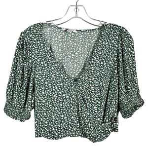 American Eagle Green Ditsy Micro Floral Puff Sleeve Faux Wrap Button Crop Top M
